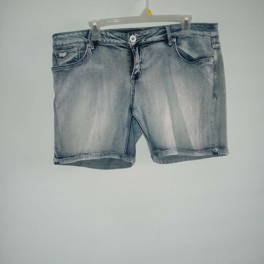Chip and Pepper Size 15 light blue jean short